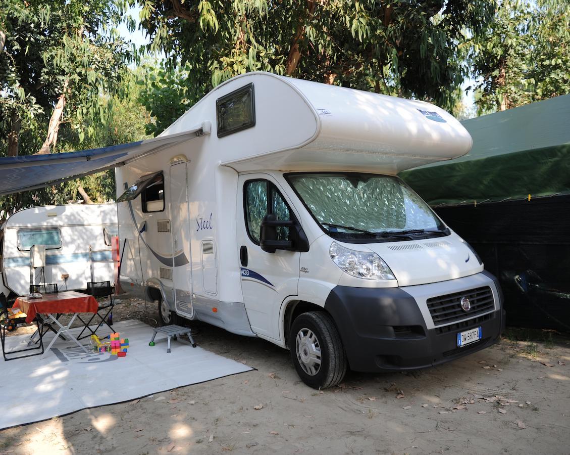 Camping & Village Eucaliptus Alba Adriatica Exteriör bild