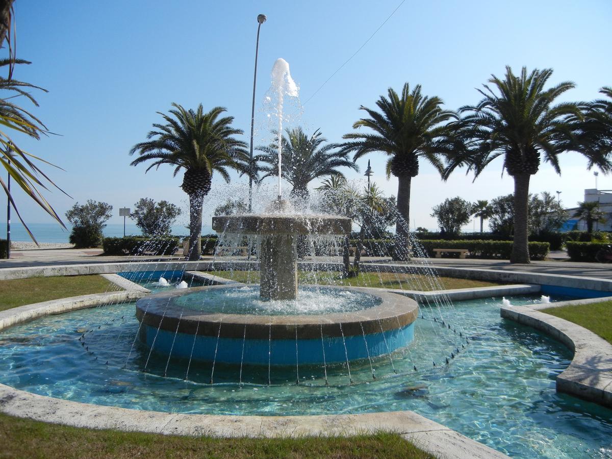 Camping & Village Eucaliptus Alba Adriatica Exteriör bild